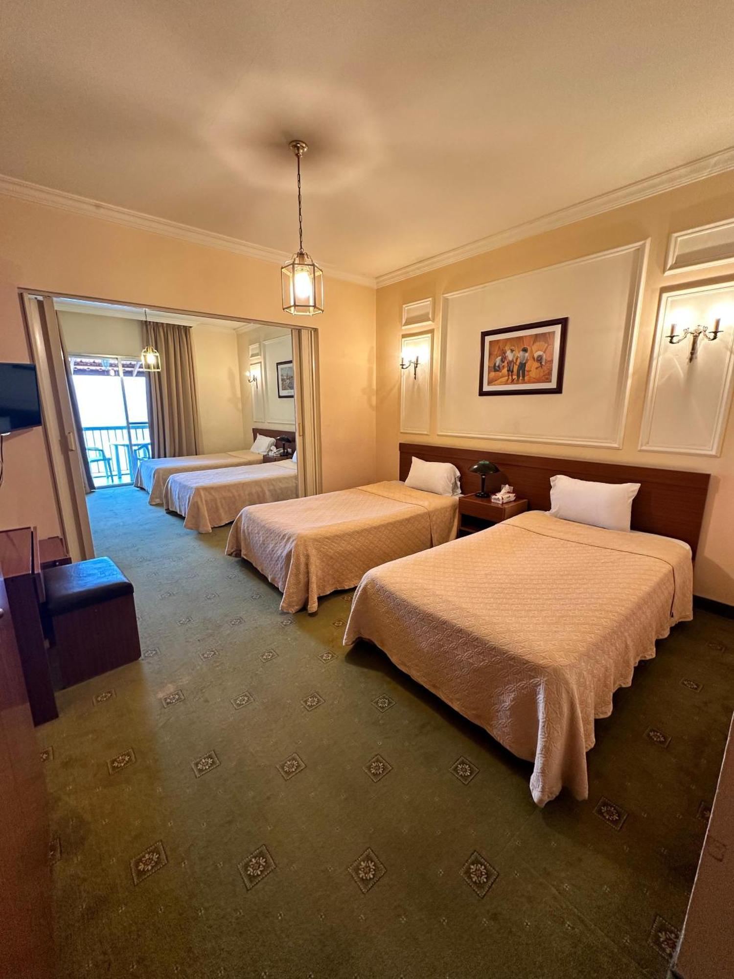 Le Crillon Hotel บรามมานา ภายนอก รูปภาพ