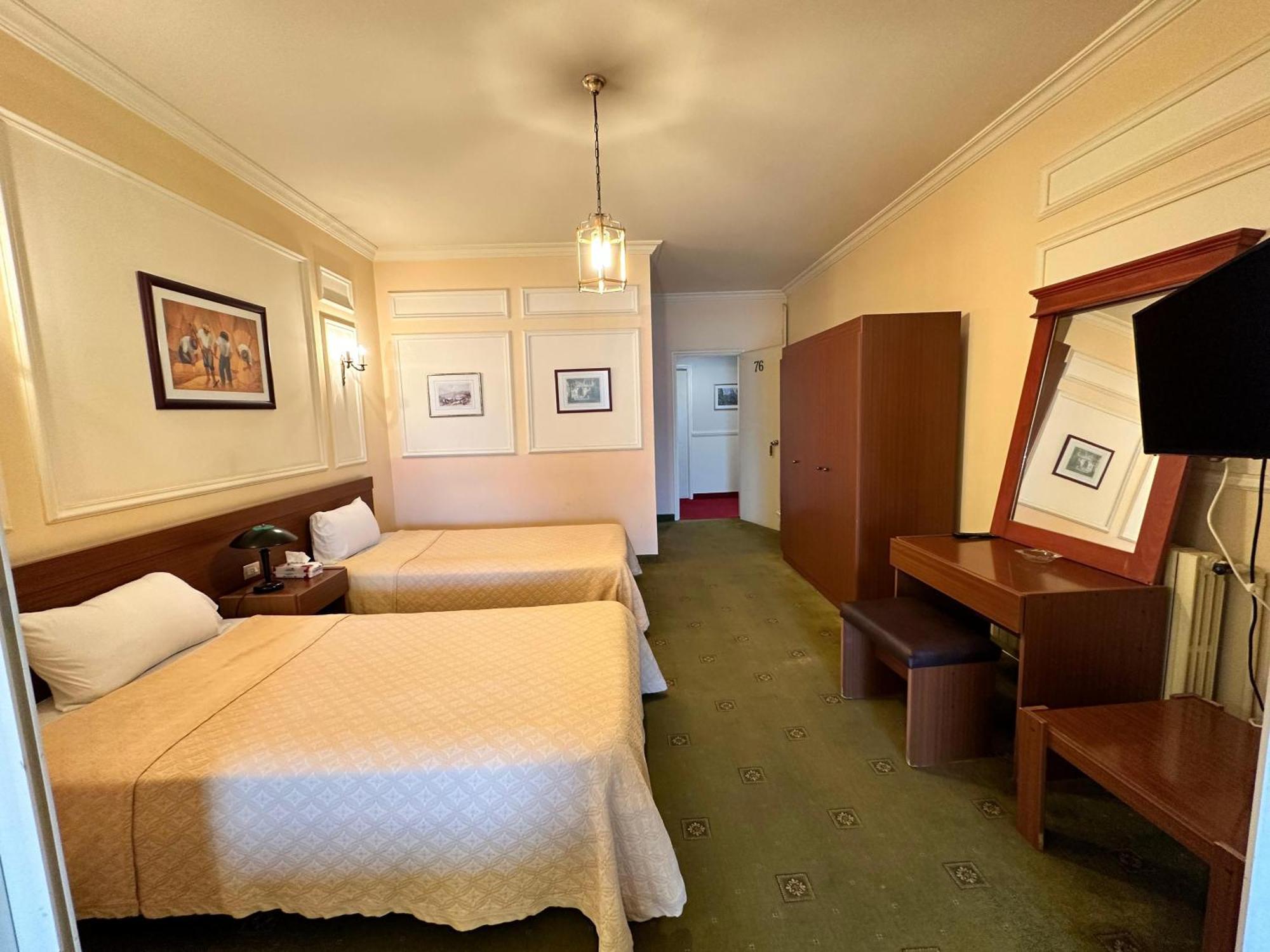 Le Crillon Hotel บรามมานา ภายนอก รูปภาพ