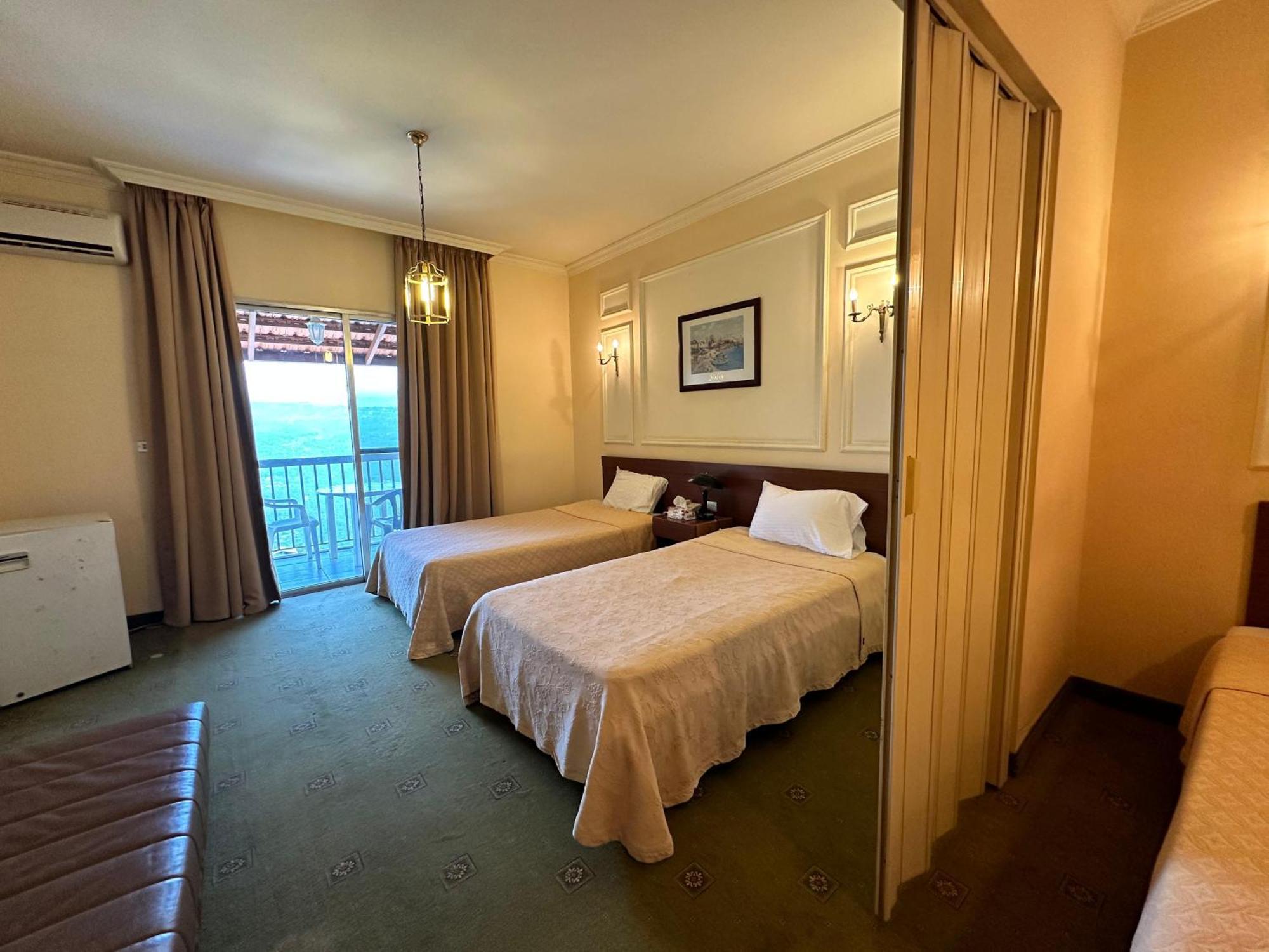 Le Crillon Hotel บรามมานา ภายนอก รูปภาพ